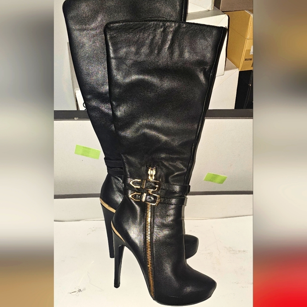 Leather high boots from the Keisha cole collaboration with Steve Madden